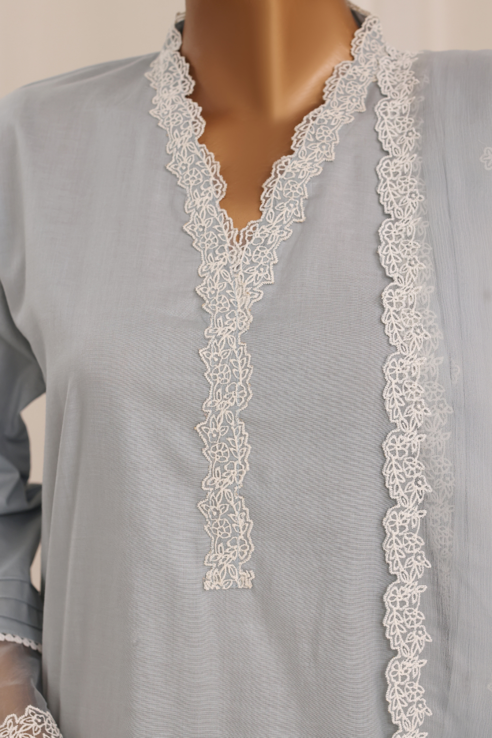 Hico 3Pc Embroidered Dress