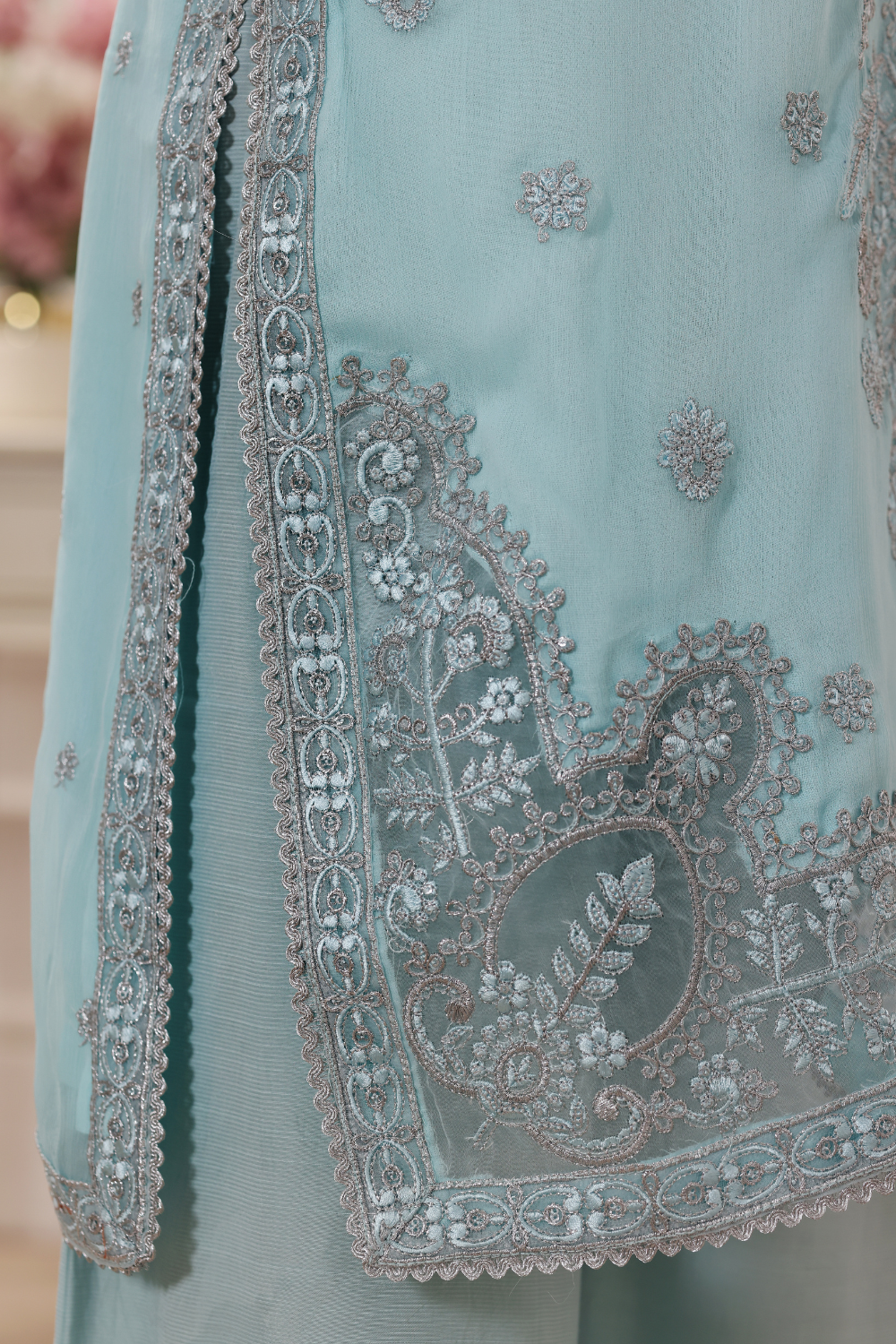 Glorious 3Pc Embroidered Dress