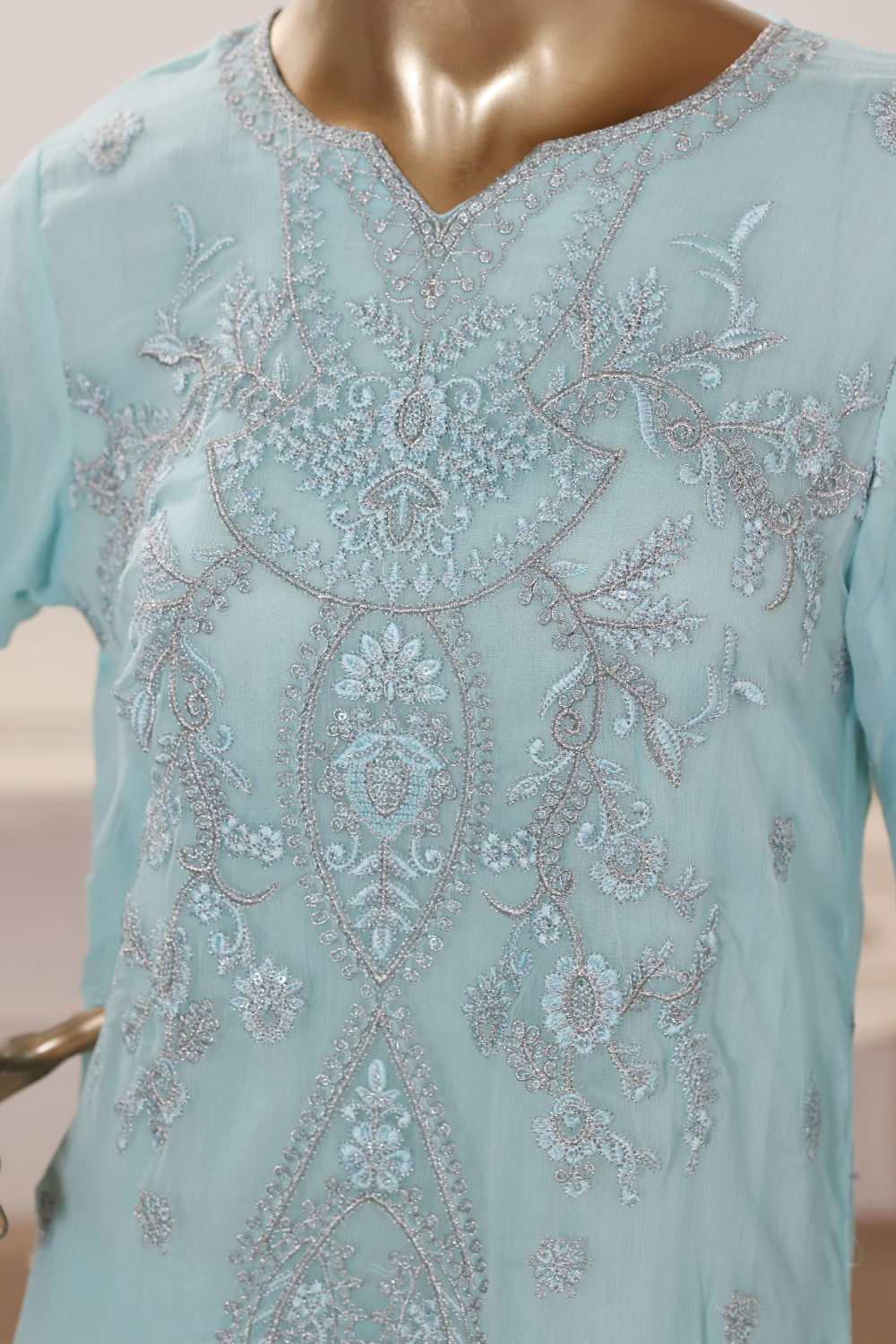 Glorious 3Pc Embroidered Dress