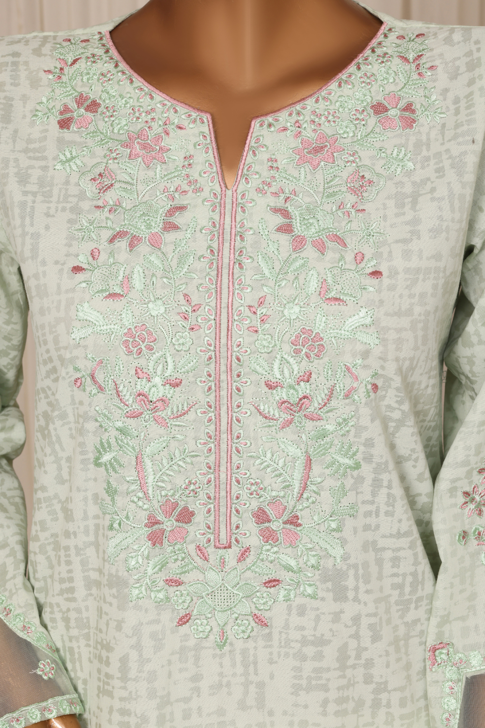Brush Gulaab 3Pc Embroidered Dress